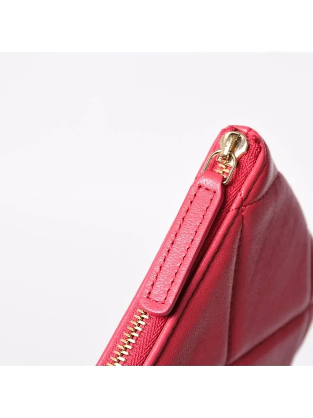 Chanel 19 Dixneuf Pouch CC Logo Lambskin Pink Gold